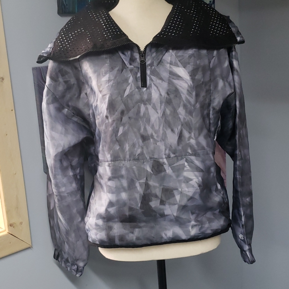 Champion lightweight pullover